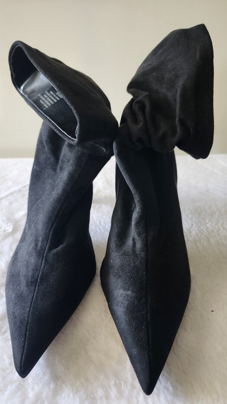 EXPRESS Women 3” Stiletto Heel Faux Suede Bootie Ankle Pointed Toe Size 9 S8